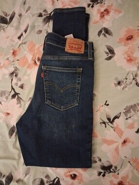Levi's 720 High Rise Super Skinny Dark Wash Size 30 (10)